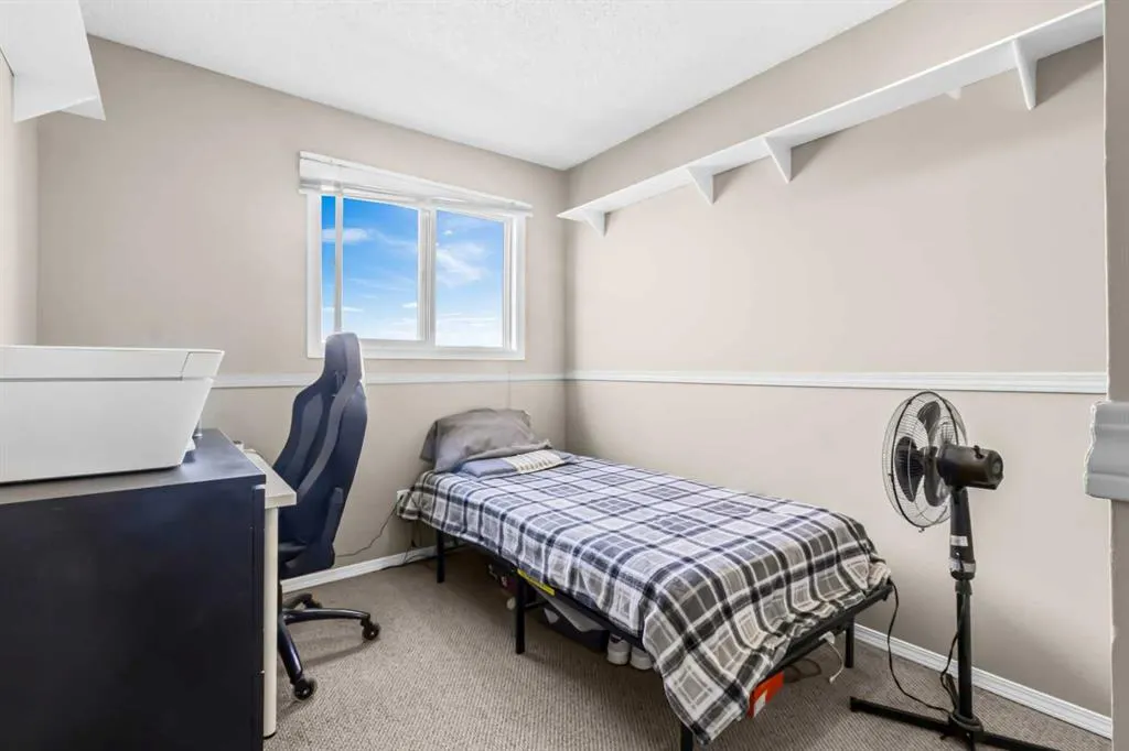 131 Templehill Drive NE, #1