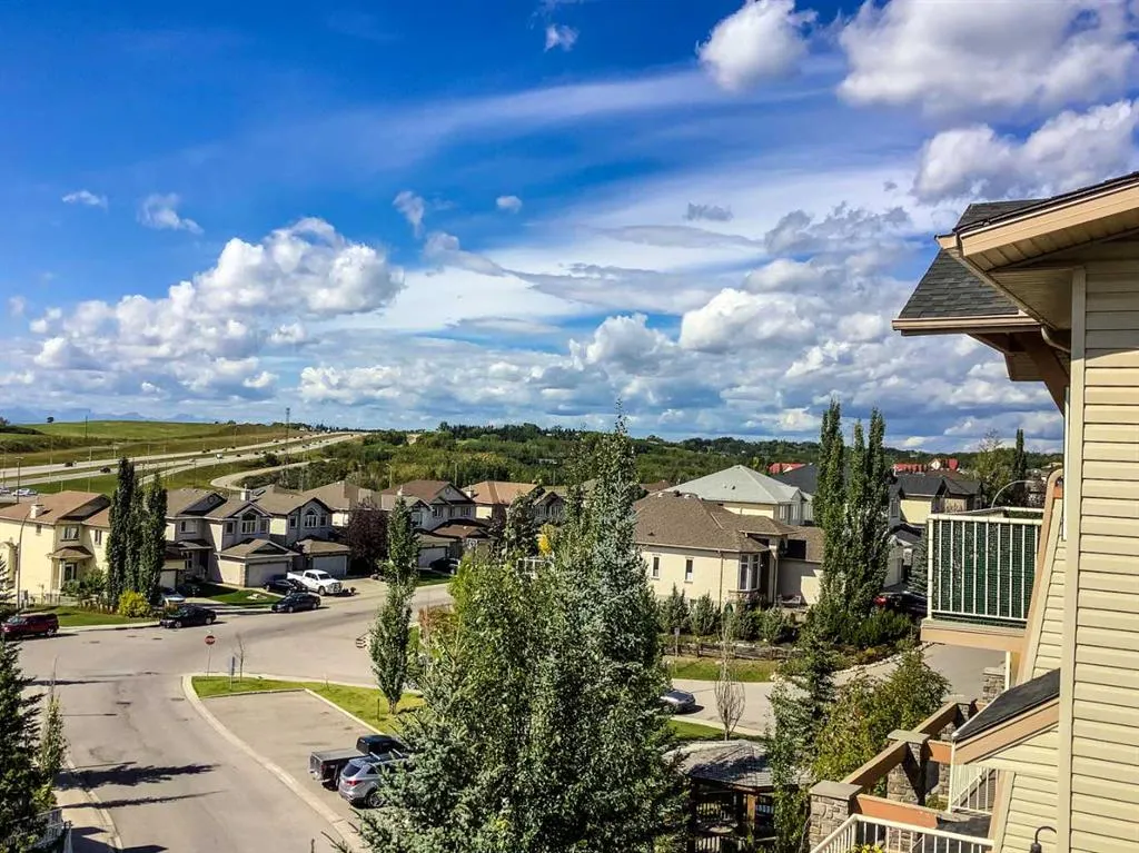 108 Rockyledge View NW, #8