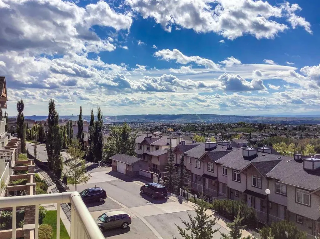 108 Rockyledge View NW, #8
