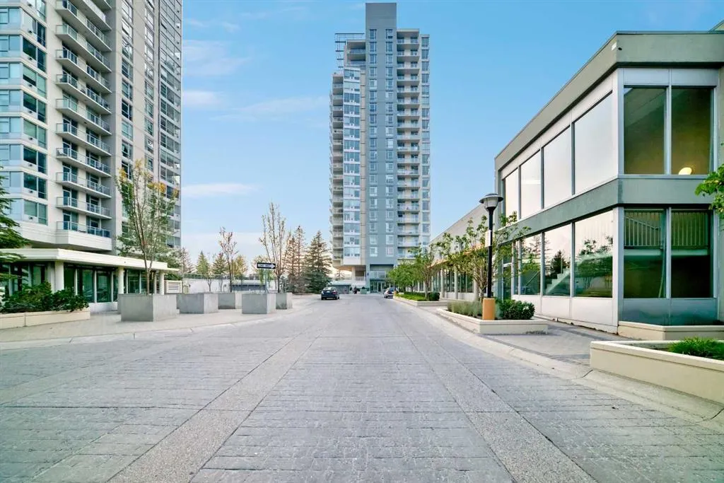 55 Spruce Place SW, #1606