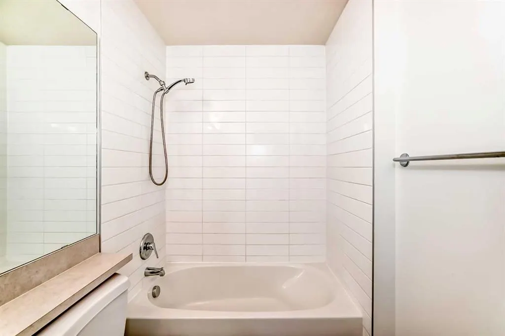 55 Spruce Place SW, #1606