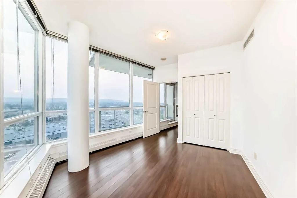 55 Spruce Place SW, #1606