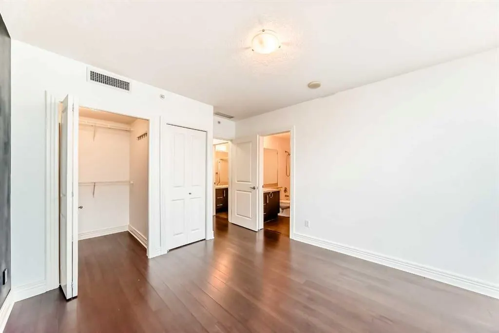 55 Spruce Place SW, #1606