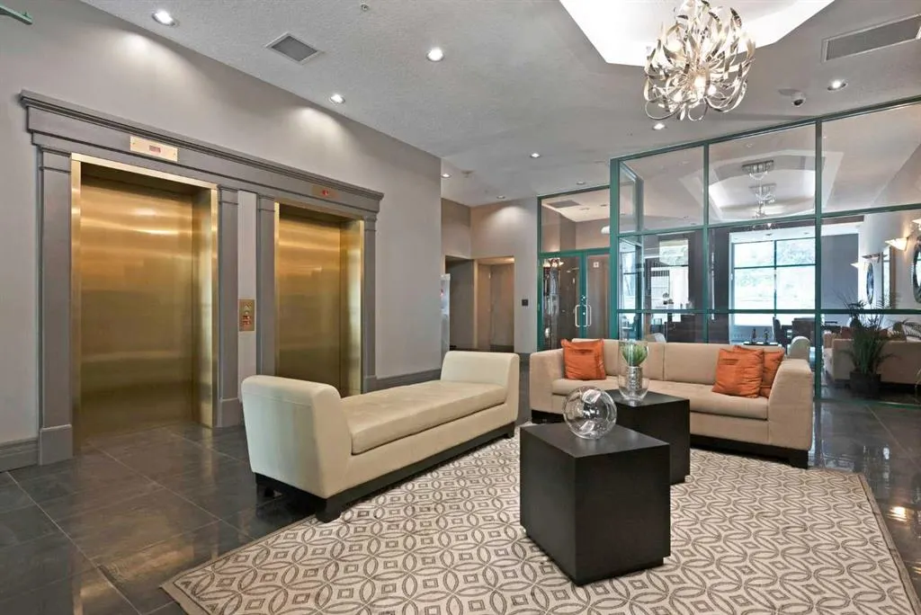 801 2 Avenue SW, #902