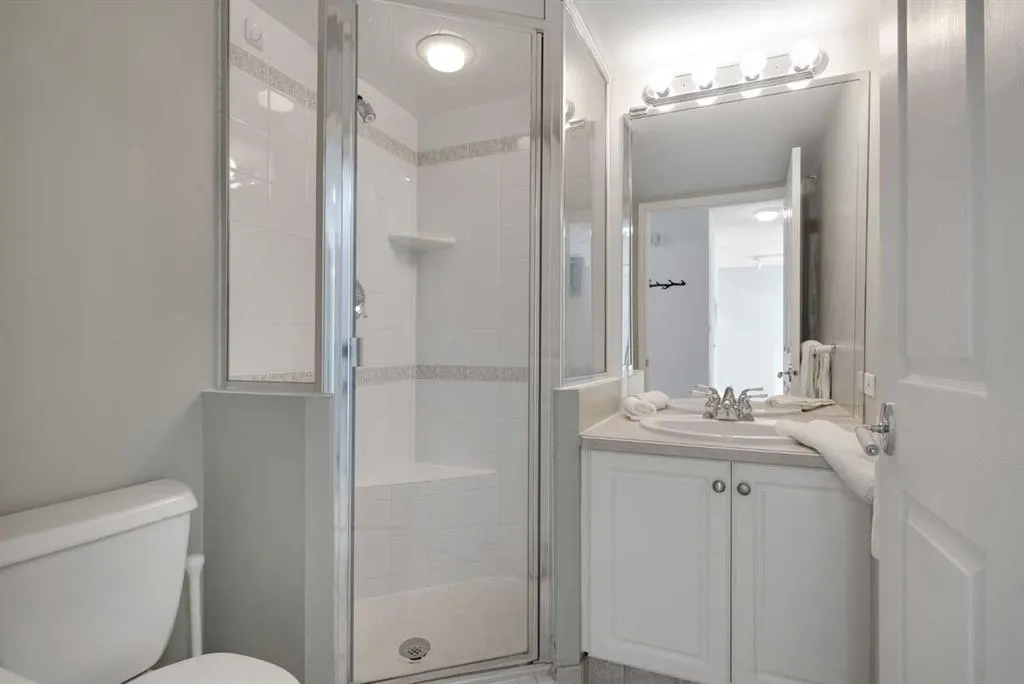 801 2 Avenue SW, #902