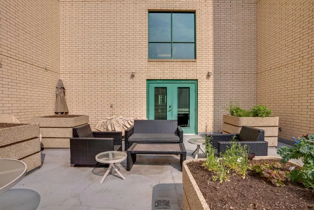801 2 Avenue SW, #902