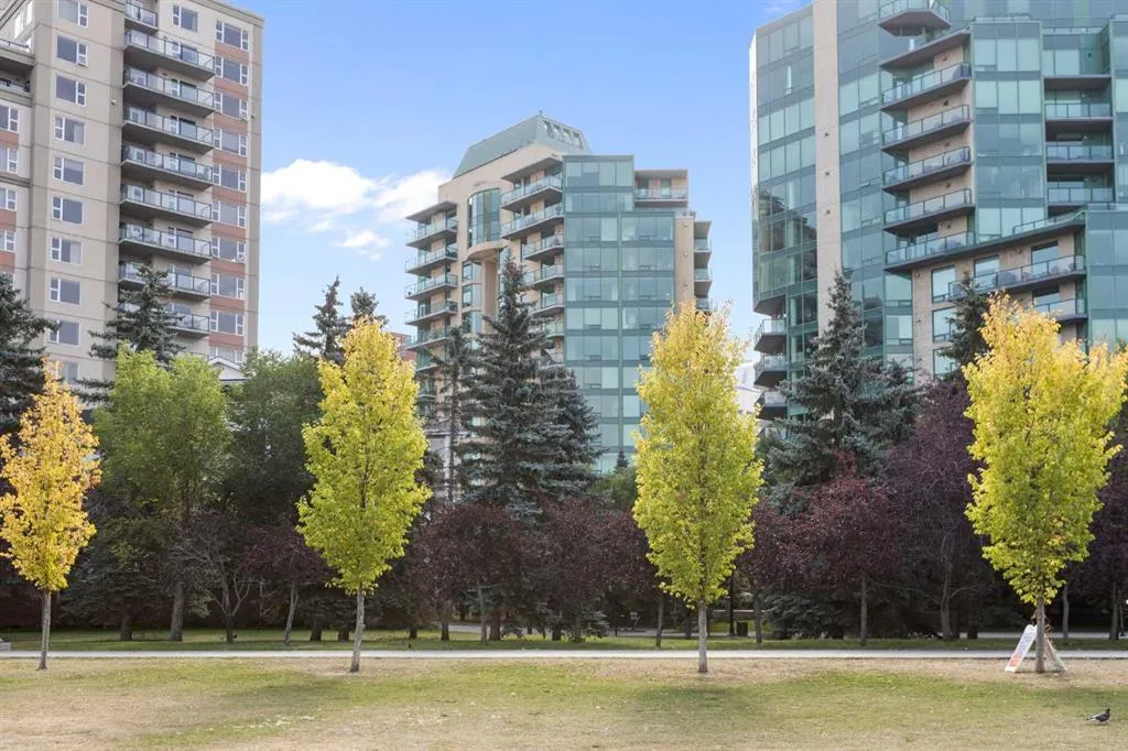 801 2 Avenue SW, #902