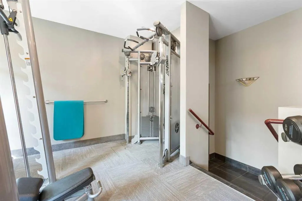801 2 Avenue SW, #902