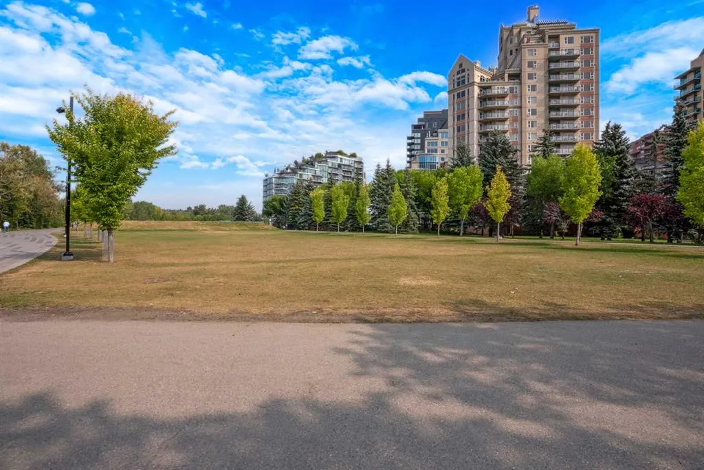 801 2 Avenue SW, #902