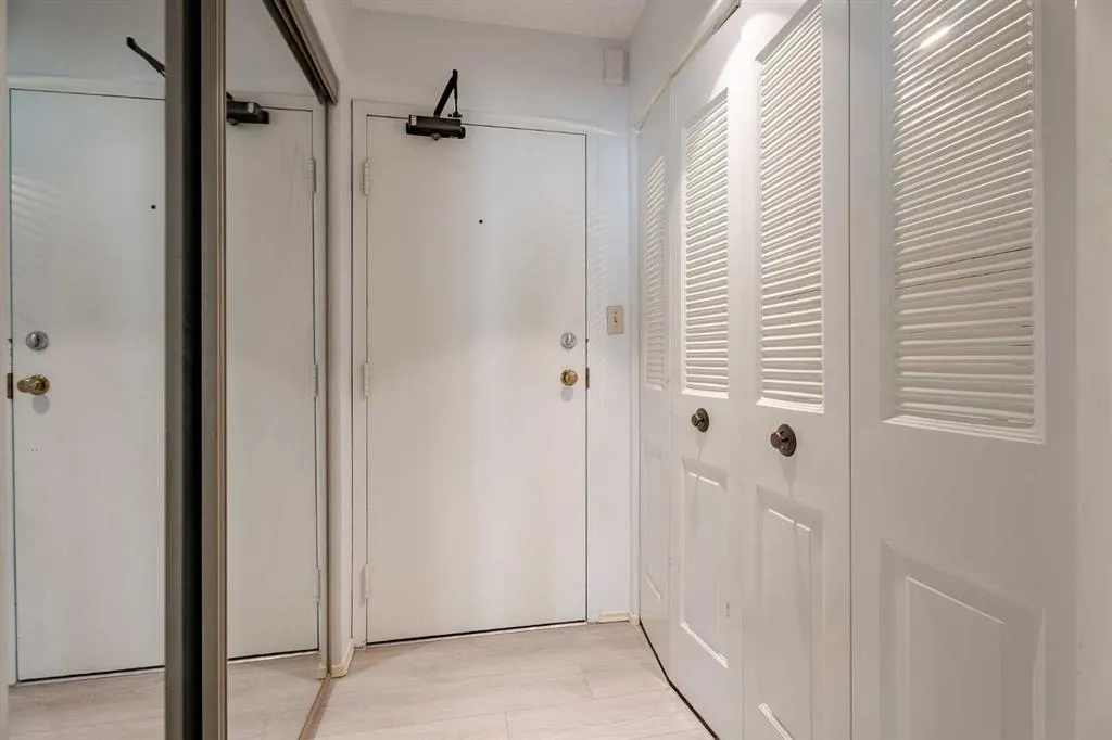 310 8 Street SW, #180