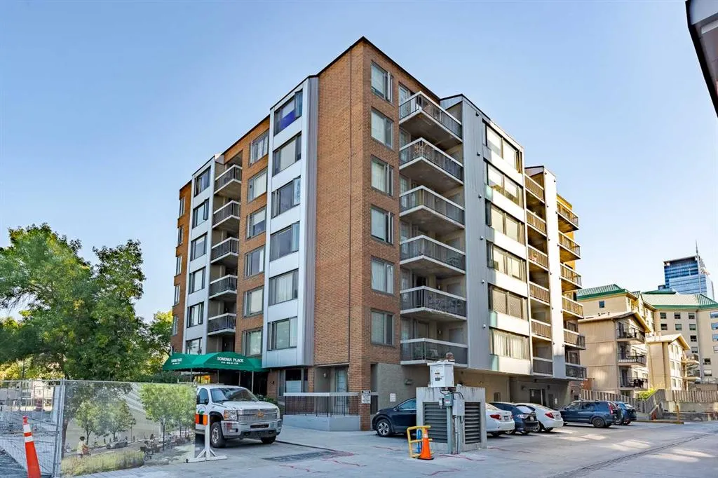 310 8 Street SW, #180