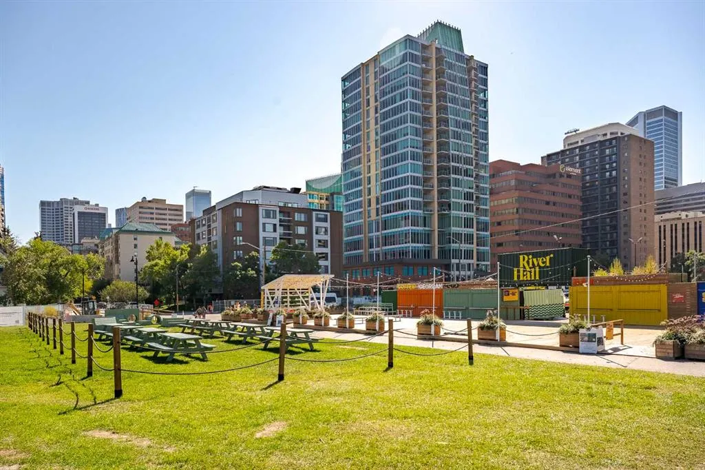 310 8 Street SW, #180