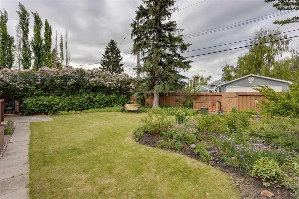 21 Wildwood Drive SW