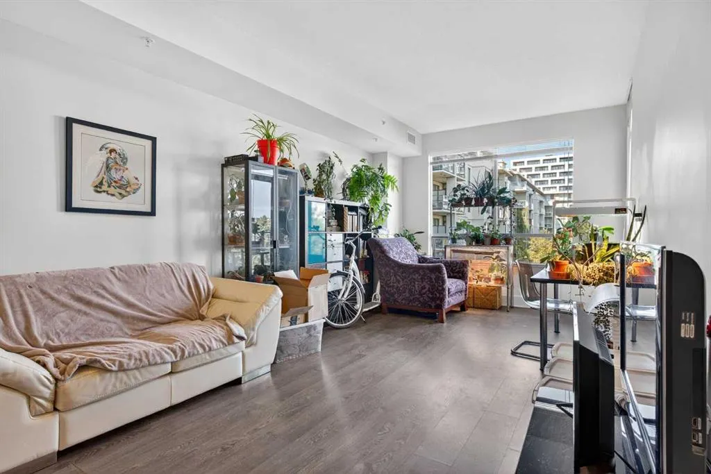 38 9 Street NE, #502