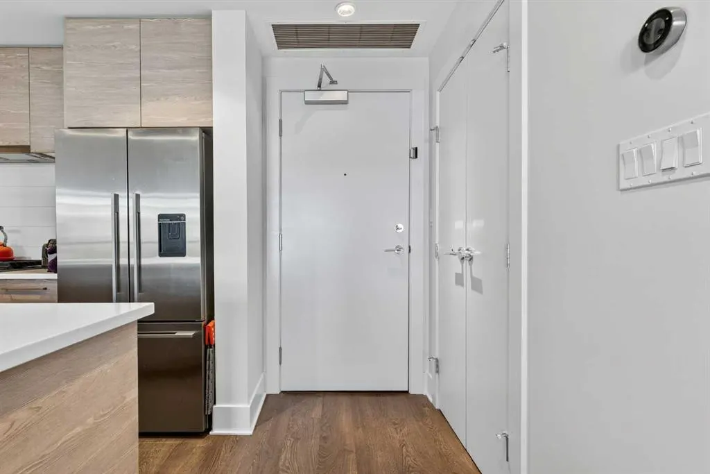 38 9 Street NE, #502