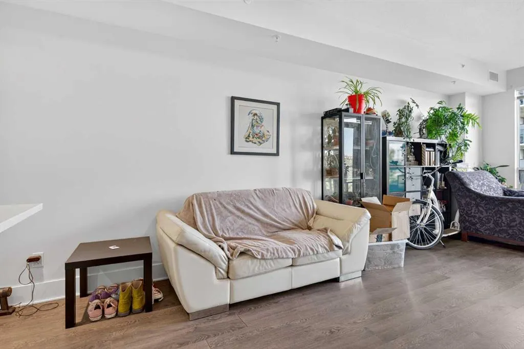 38 9 Street NE, #502