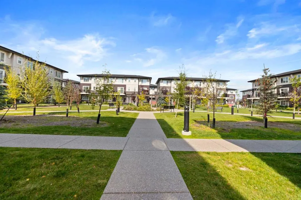 30 Cornerstone Manor NE, #410