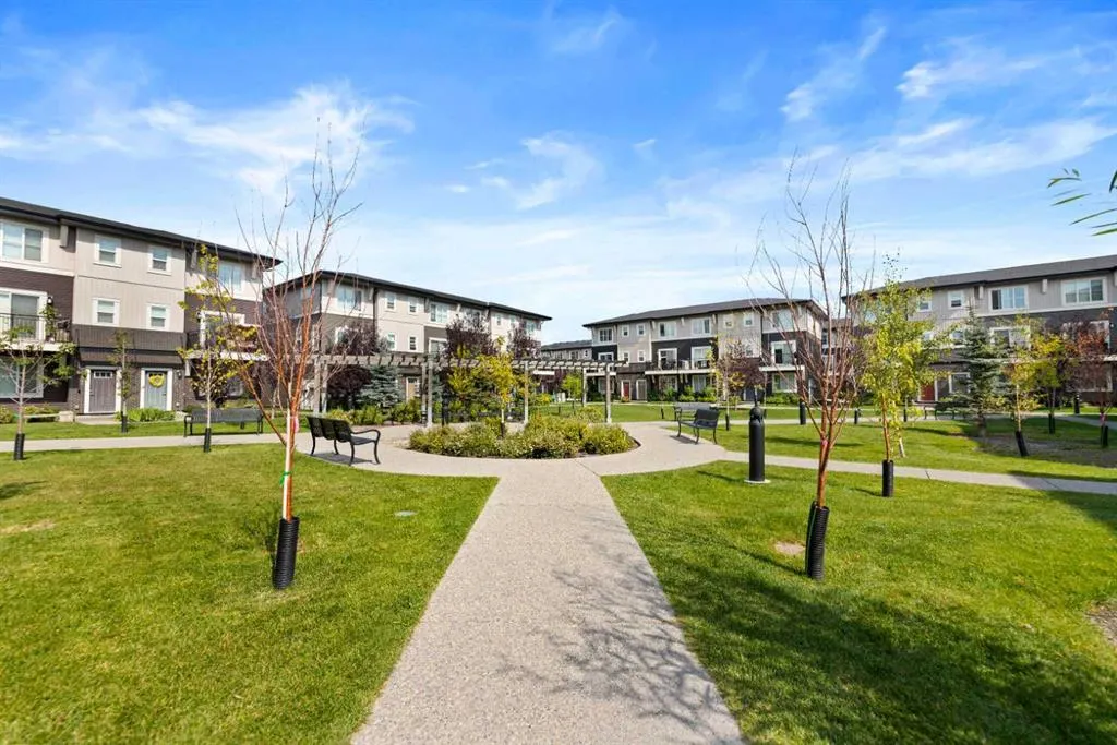 30 Cornerstone Manor NE, #410