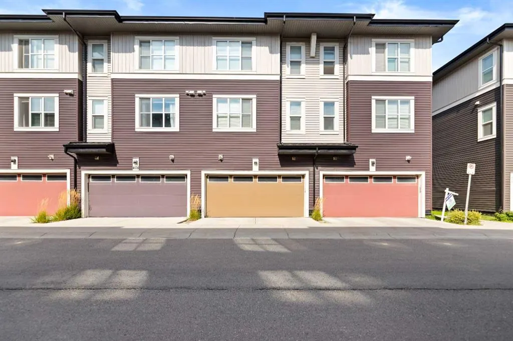 30 Cornerstone Manor NE, #410