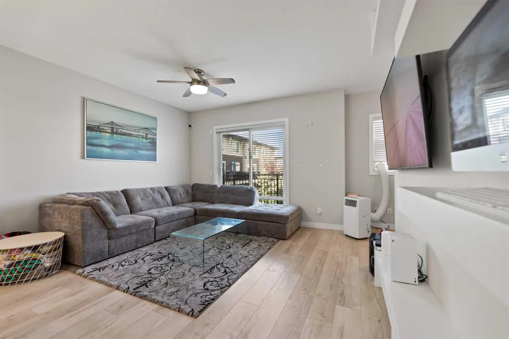 30 Cornerstone Manor NE, #410