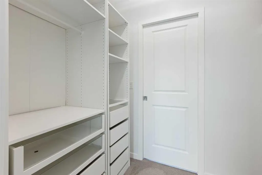 10 Mahogany Mews SE, #301