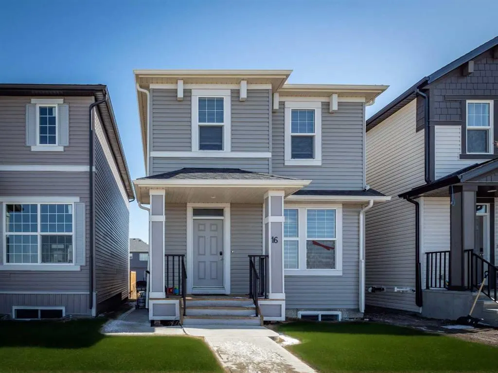 16 Cornergate Place NE