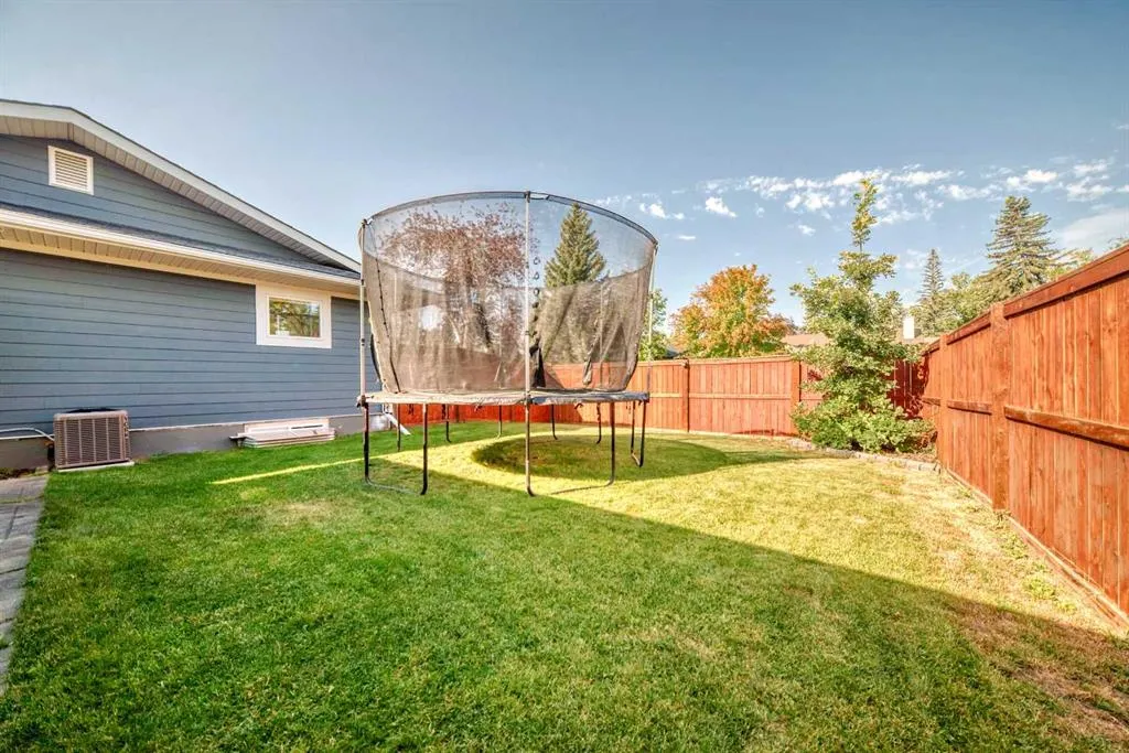 10824 Maplebend Drive SE