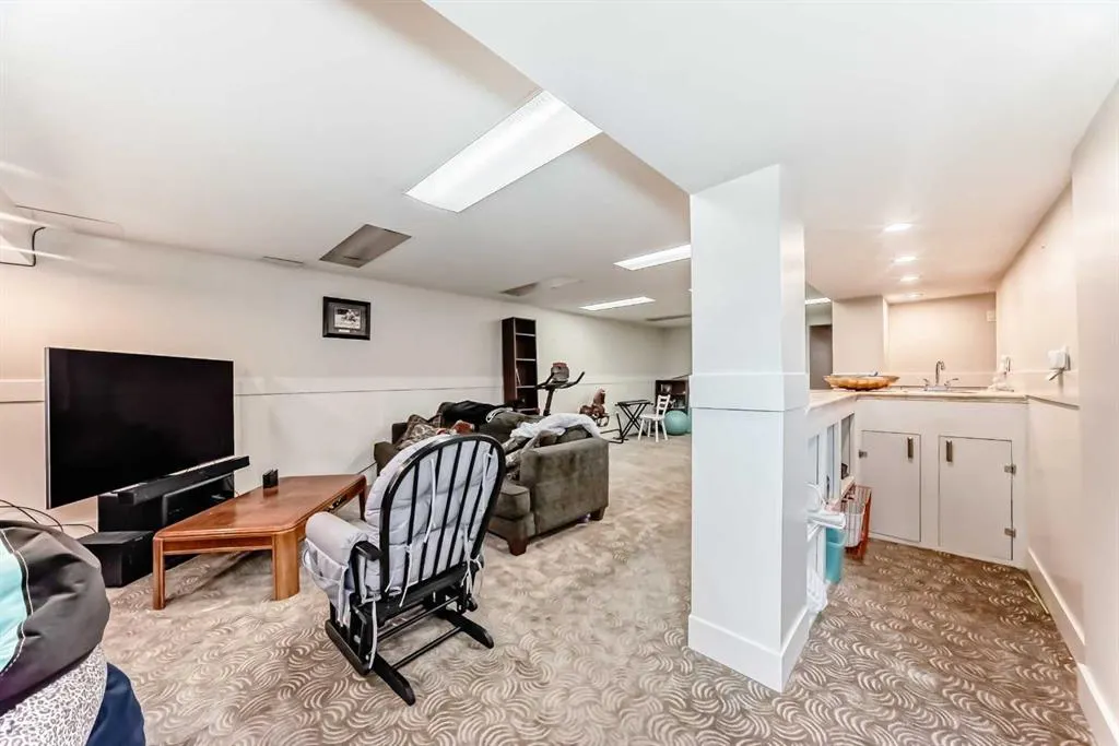 10824 Maplebend Drive SE