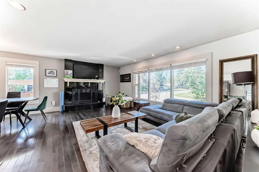 10824 Maplebend Drive SE