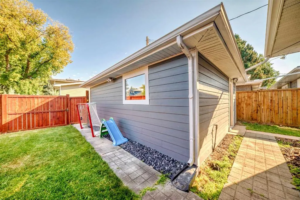 10824 Maplebend Drive SE