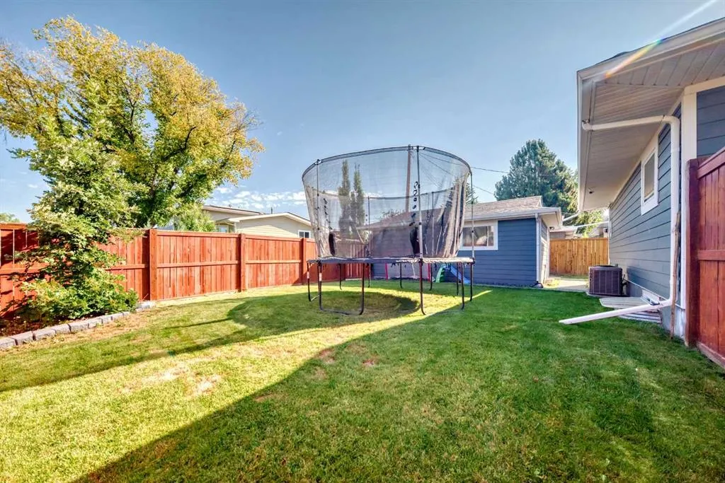 10824 Maplebend Drive SE
