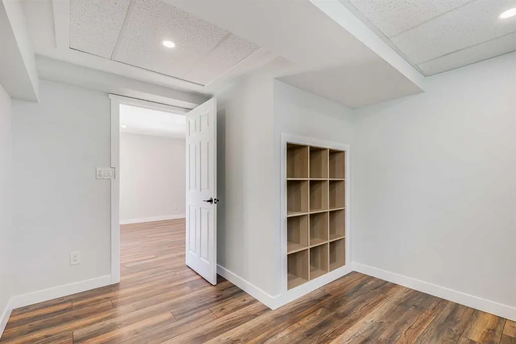 48101 244 Avenue W