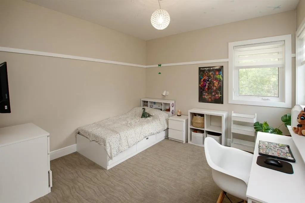 10 Regal Court