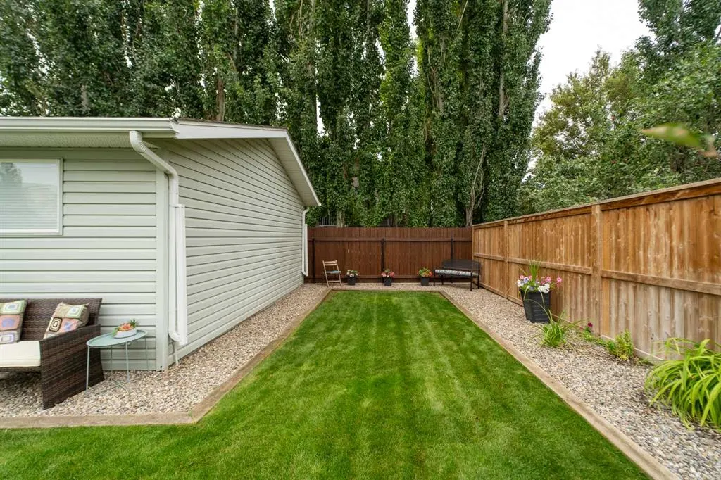 133 Mt Alderson Crescent W