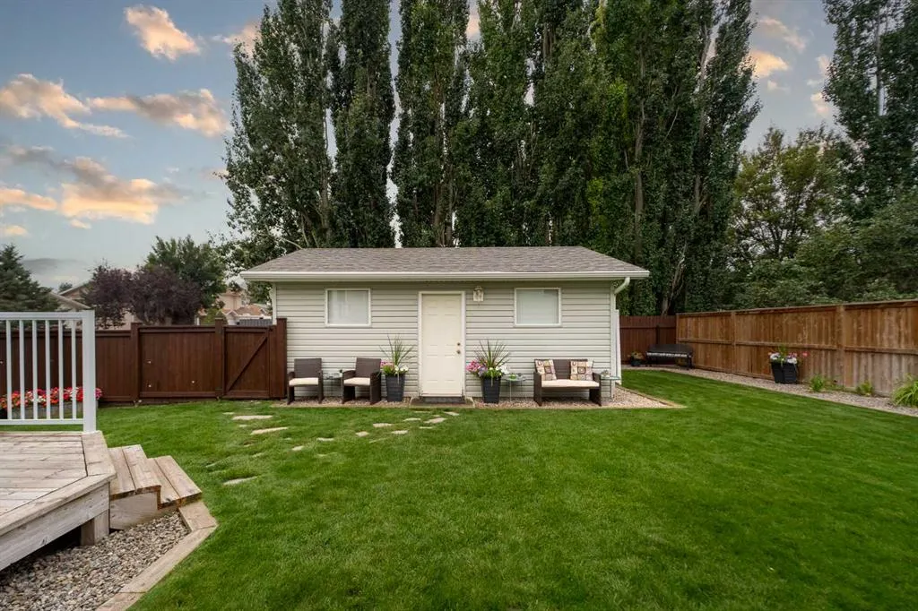 133 Mt Alderson Crescent W