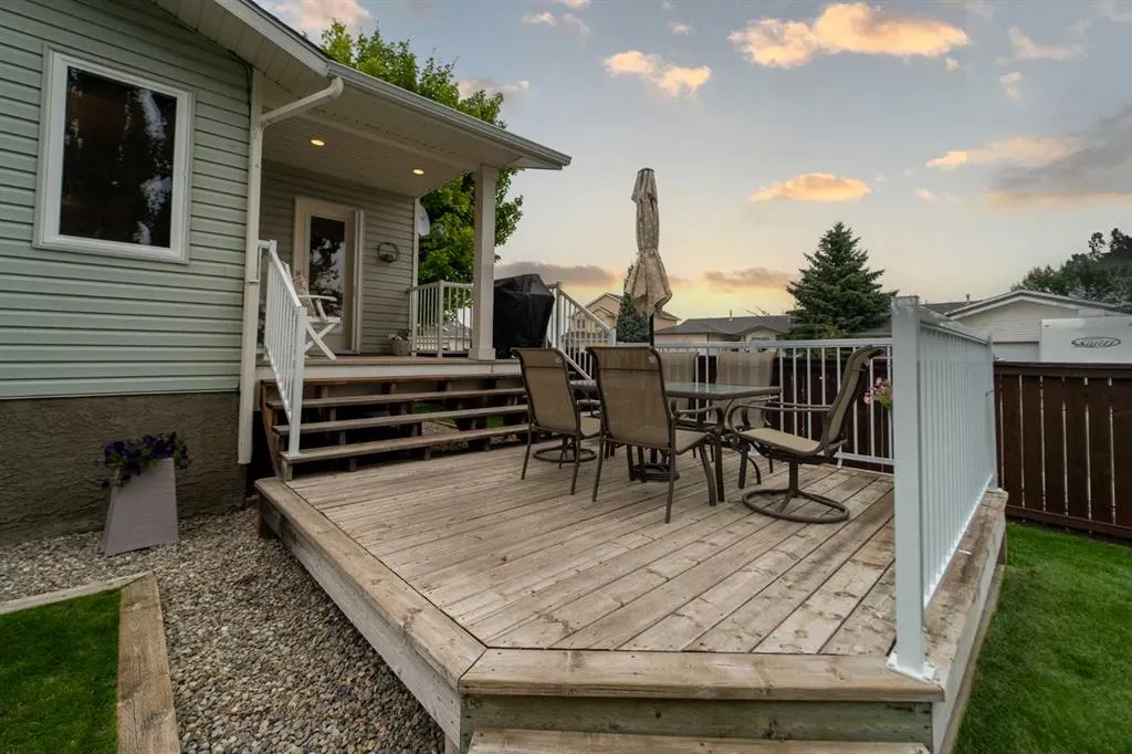 133 Mt Alderson Crescent W