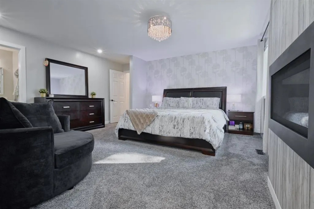 235 Canova Place SW