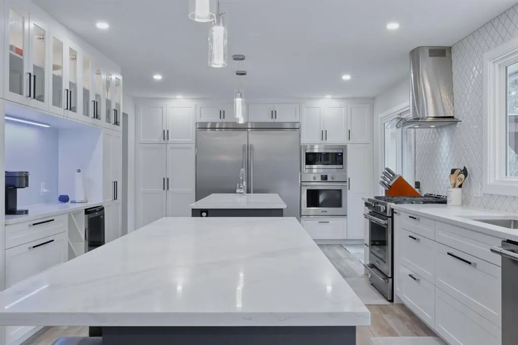 235 Canova Place SW