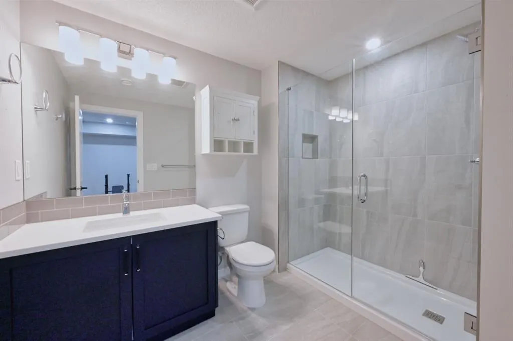 235 Canova Place SW