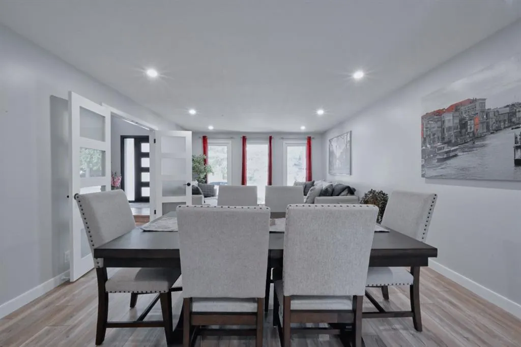 235 Canova Place SW
