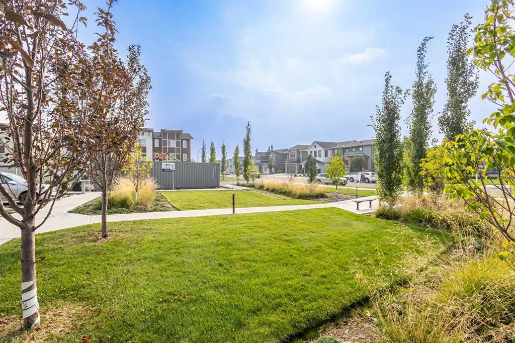 360 HEARVEST HILLS Way NE, #306