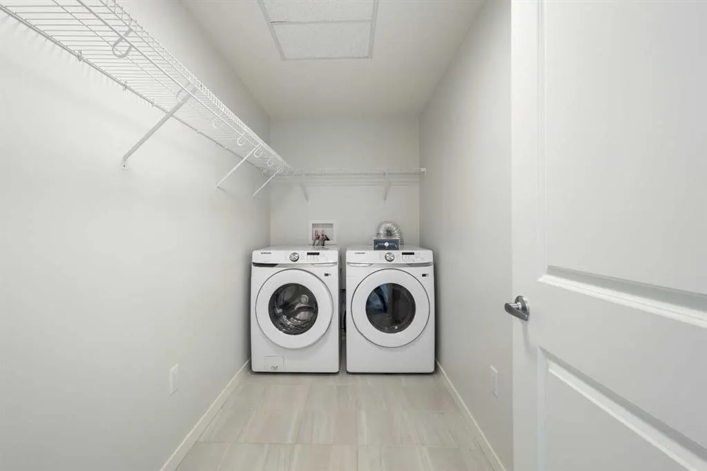 360 HEARVEST HILLS Way NE, #306