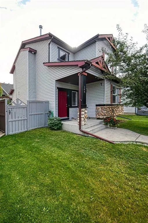 144 Eversyde Circle SW
