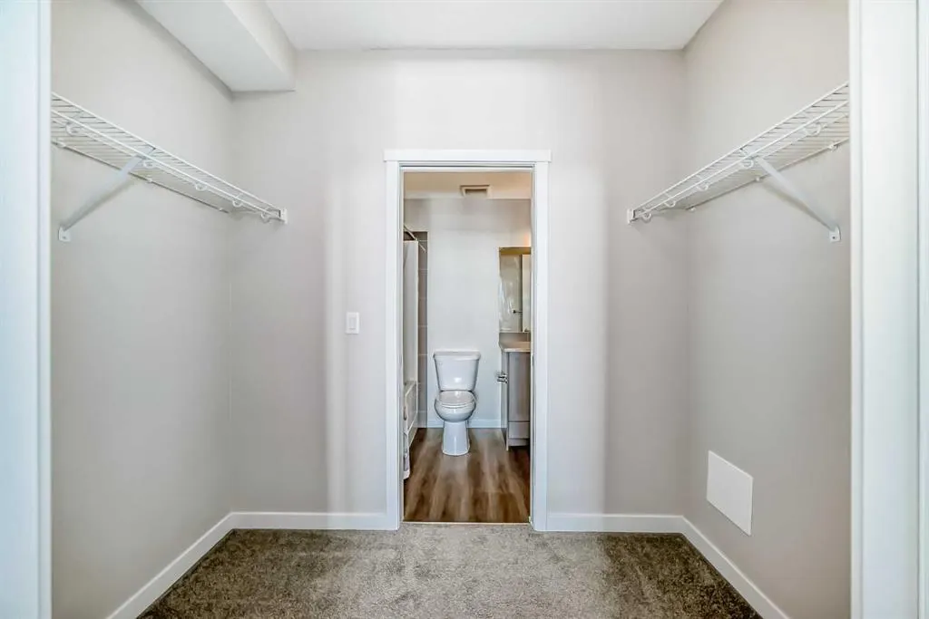 30 Shawnee Common SW, #209