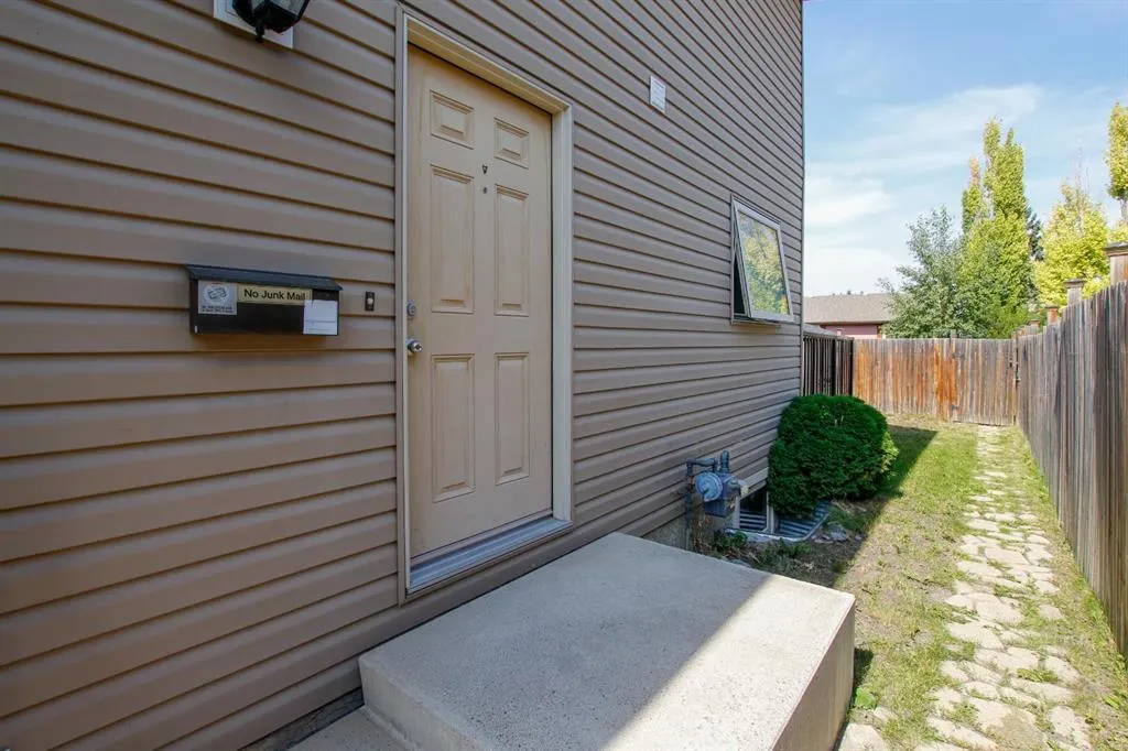 4 Haliburton Crescent