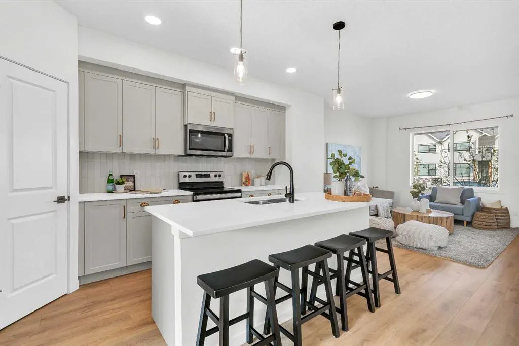541 Sage Hill Road NW