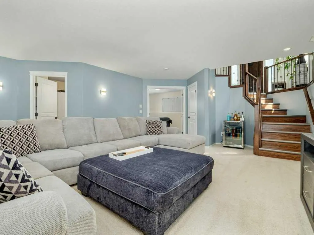 156 Riverstone Boulevard W