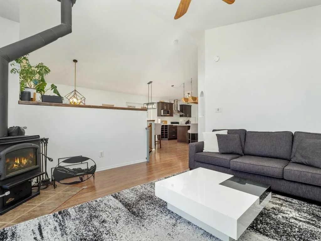 156 Riverstone Boulevard W