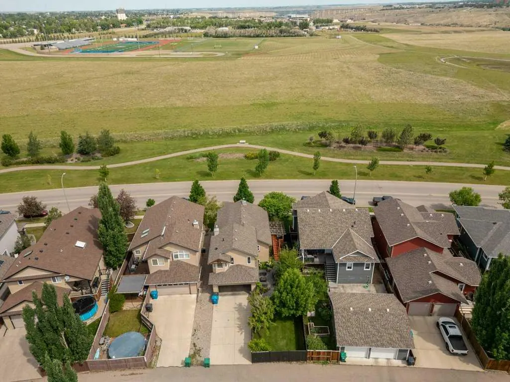 156 Riverstone Boulevard W