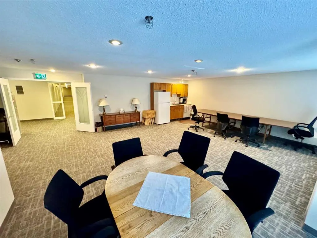4507 45 Street SW, #210